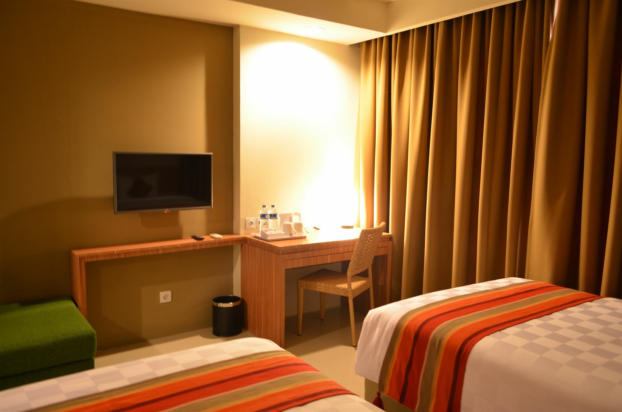 Kyriad Hotel Airport Jakarta Tangerang Exterior photo