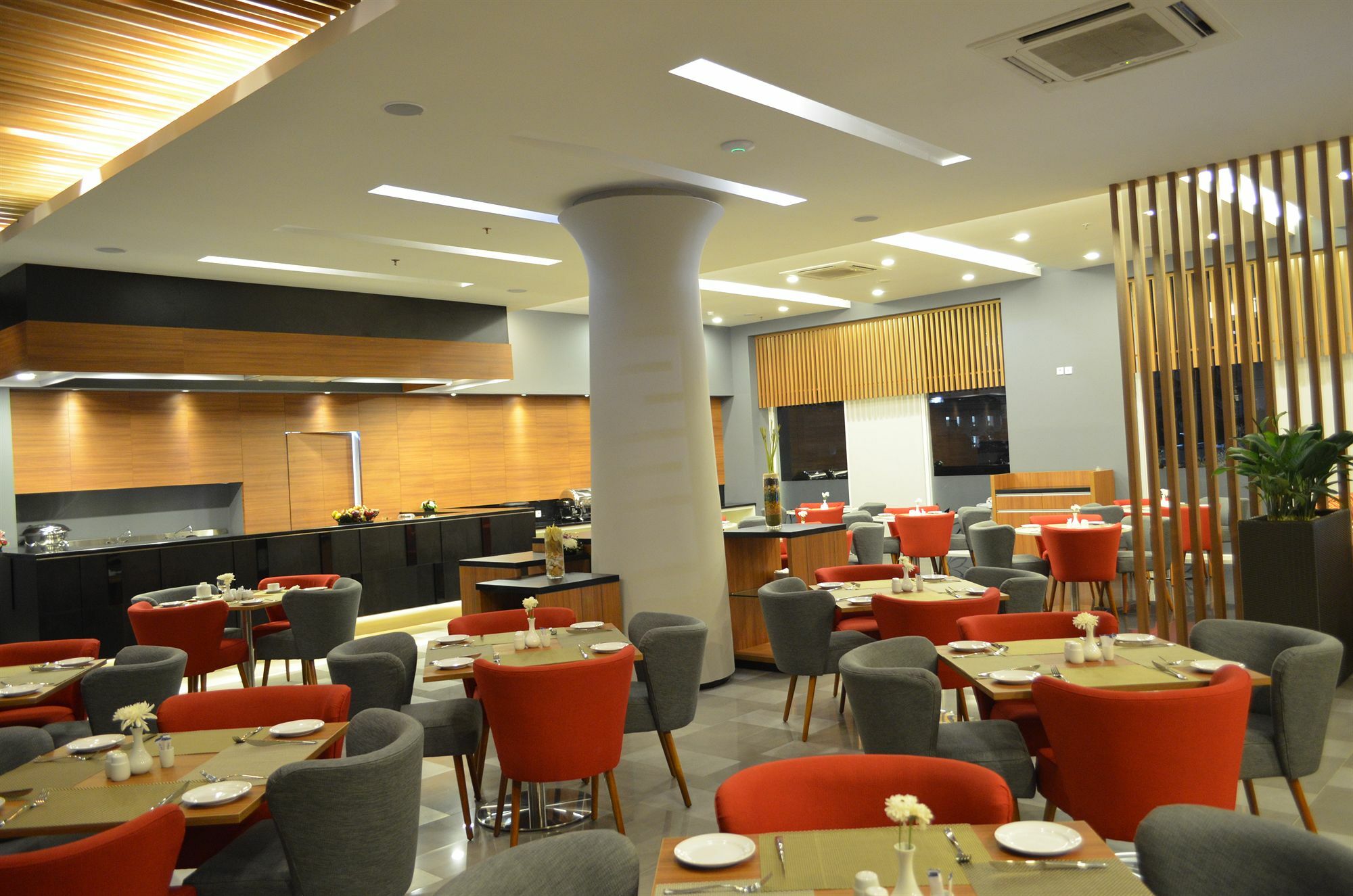 Kyriad Hotel Airport Jakarta Tangerang Exterior photo