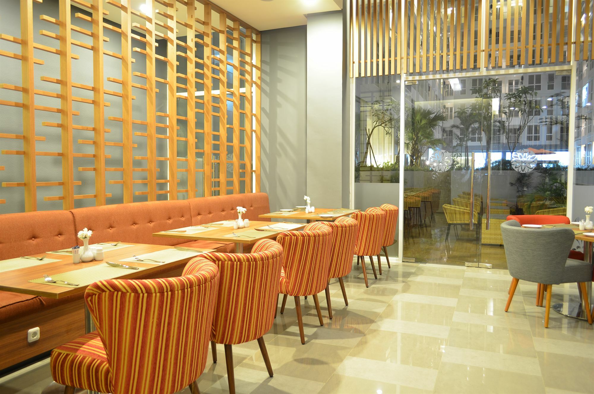 Kyriad Hotel Airport Jakarta Tangerang Exterior photo